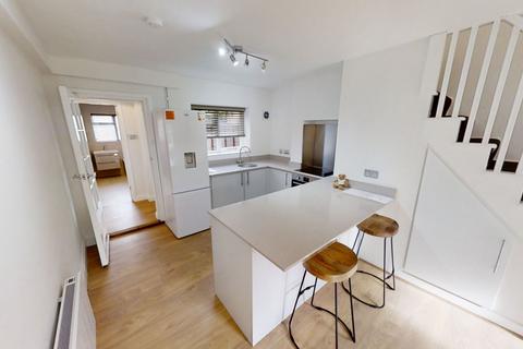 2 bedroom terraced house to rent, Lascombe Lane, Puttenham, GU3