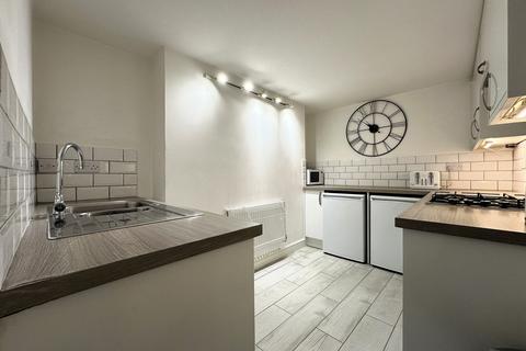 2 bedroom flat to rent, Brunswick Road, Gloucester GL1