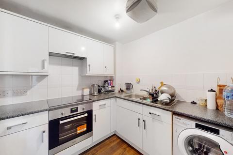 2 bedroom apartment for sale, City Gate House Eastern Avenue, Gants Hill IG2