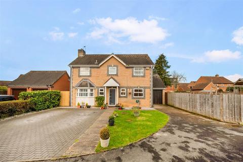 4 bedroom detached house for sale, Willis Close, Chippenham