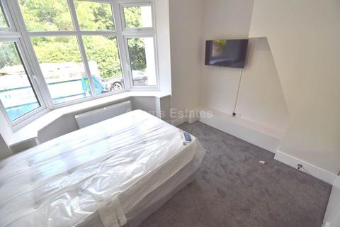 1 bedroom in a house share to rent, Oxford Road, Reading