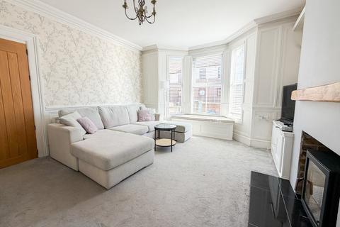 4 bedroom terraced house for sale, Walrow Road, Highbridge, Somerset, TA9