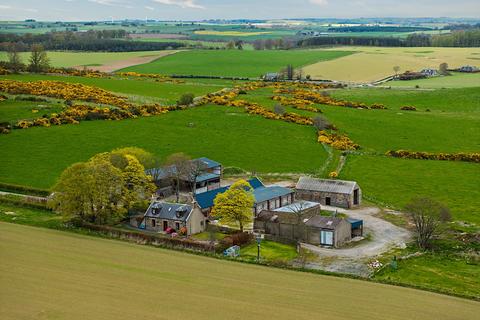 3 bedroom property with land for sale, Tarves AB41