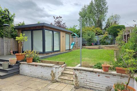 3 bedroom detached house for sale, Nottingham Road, Melton Mowbray, LE13