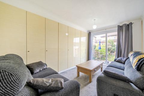 2 bedroom bungalow for sale, Springfield Close, Clayton West, Huddersfield, West Yorkshire, HD8