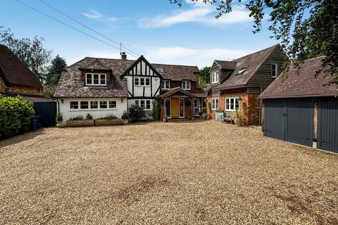 4 bedroom detached house for sale, Milford Road, Elstead, Godalming, Surrey, GU8