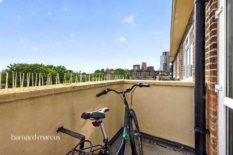 1 bedroom flat for sale, Dorset Road, London