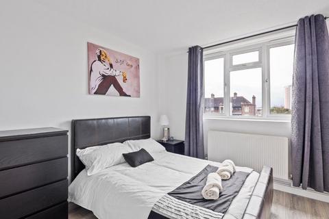 1 bedroom flat for sale, Dorset Road, London