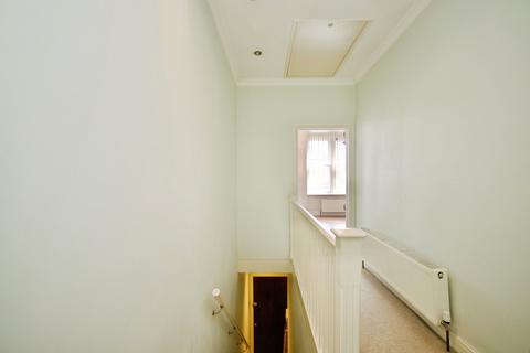 2 bedroom flat for sale, Arcadian Gardens, LONDON, London, N22