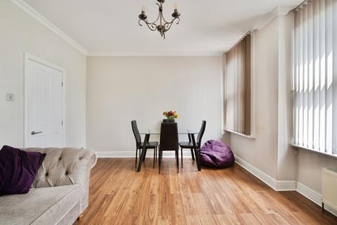 2 bedroom flat for sale, Arcadian Gardens, LONDON, London, N22