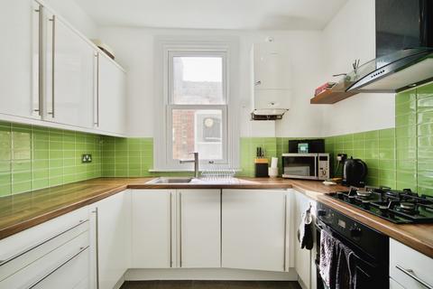 2 bedroom flat for sale, Arcadian Gardens, LONDON, London, N22