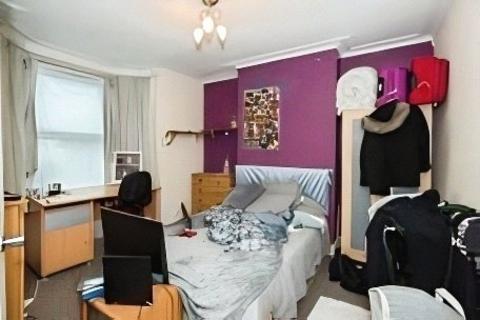 1 bedroom property to rent, Portswood Road, Hampshire SO17