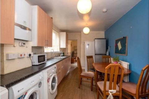 1 bedroom property to rent, Portswood Road, Hampshire SO17