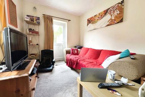 1 bedroom property to rent, Portswood Road, Hampshire SO17