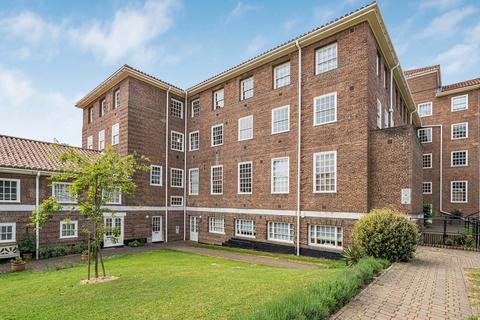 1 bedroom apartment for sale, Scott Avenue, London, SW15