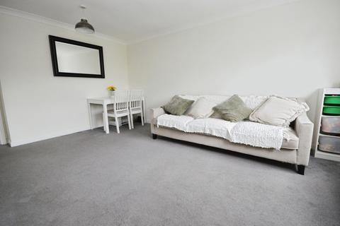 2 bedroom flat for sale, Varsity Drive, Twickenham TW1