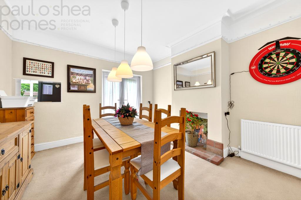 Dining room, fireplace