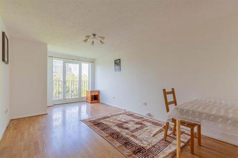 1 bedroom flat for sale, Burket Close, Southall, Middlesex, UB2 5NU