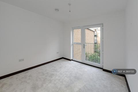 2 bedroom flat to rent, Sharleston Court, Barking, IG11