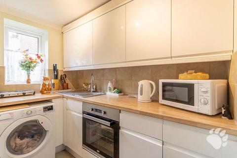 undefined, Robinia Close, Basildon SS15