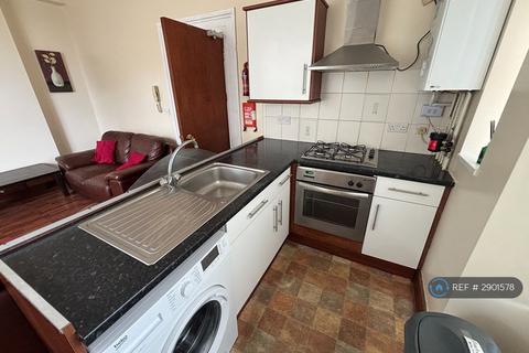 1 bedroom flat to rent, Gore Terrace, Swansea, SA1