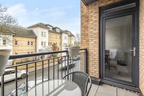3 bedroom flat to rent, Boundaries Road, Balham, London, SW12