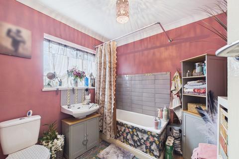 2 bedroom end of terrace house for sale, Church Street, Stanground, PE2