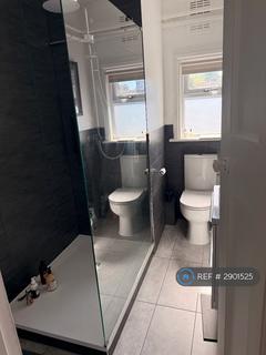 2 bedroom flat to rent, Pitshanger Lane, London, W5