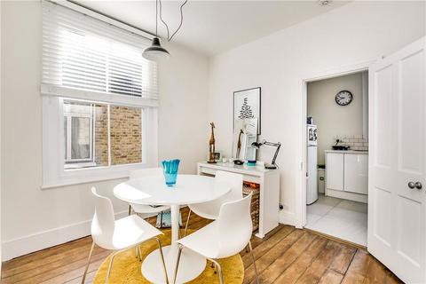 1 bedroom flat to rent, Hazelbourne Road, London SW12