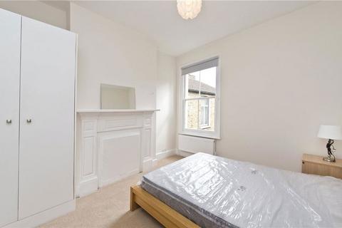 1 bedroom flat to rent, Hazelbourne Road, London SW12