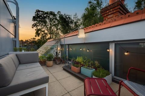 undefined, Bacons Lane, Highgate Village, N6