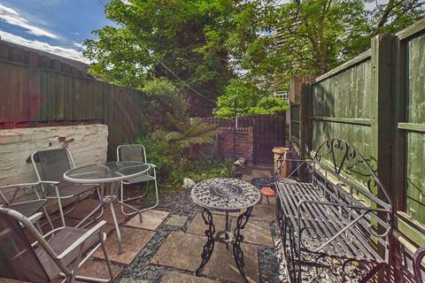 4 bedroom terraced house for sale, Albany Street, Clifton