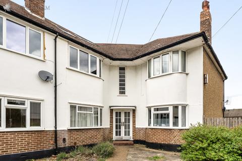 3 bedroom apartment for sale, Lavender Close, Carshalton