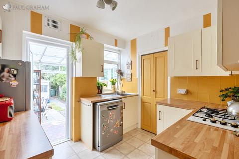 2 bedroom terraced house for sale, Arlington Drive, Carshalton