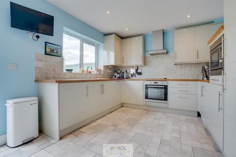 3 bedroom townhouse for sale, Wallingfield Court, Sheffield S26