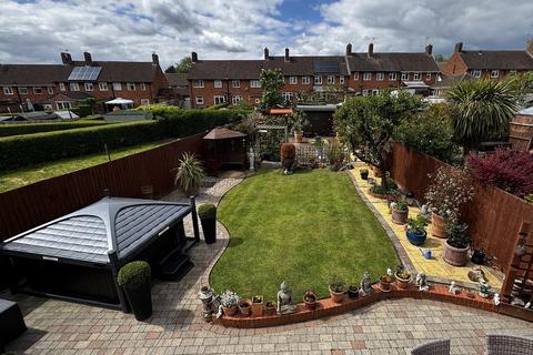 3 bedroom semi-detached house for sale, Weaver Green, Melton Mowbray