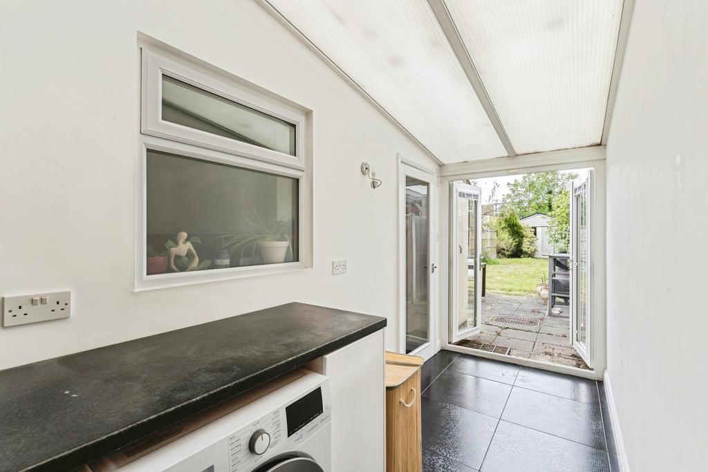 Utility room, utility