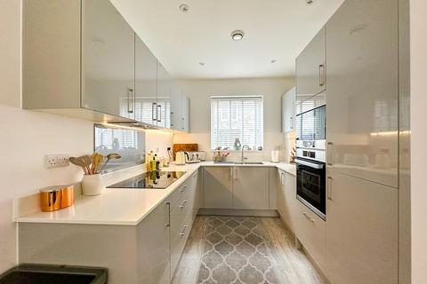 3 bedroom terraced house to rent, Headly Street, Cambridge CB1