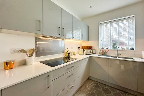 3 bedroom terraced house to rent, Headly Street, Cambridge CB1