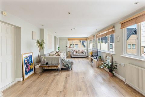 undefined, Embankment Road, Kingsbridge TQ7