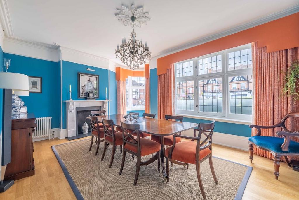 Dining room, fireplace