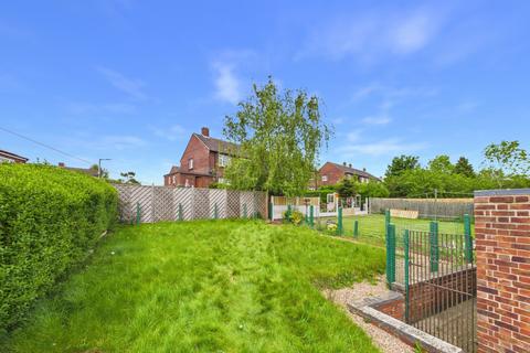 2 bedroom maisonette for sale, Snape Hill Crescent, Dronfield, Derbyshire, S18