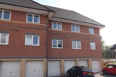 2 bedroom apartment to rent, Warnford Court, Southampton, SO15