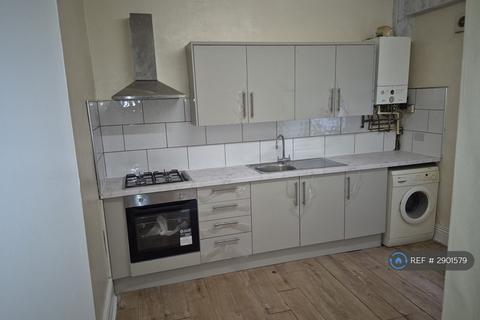 2 bedroom flat to rent, Chepstow Road, Newport, NP19