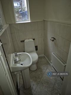 2 bedroom flat to rent, Chepstow Road, Newport, NP19