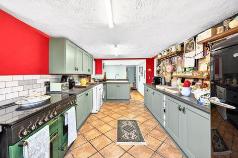 4 bedroom detached house for sale, Station Street, Chatteris PE16