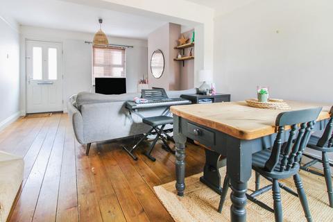 2 bedroom terraced house for sale, Lawrence Road, Biggleswade SG18