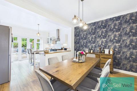 2 bedroom terraced house for sale, Newearth Road, Manchester M28