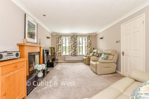 4 bedroom detached house for sale, Shepherds Way, Uckfield TN22