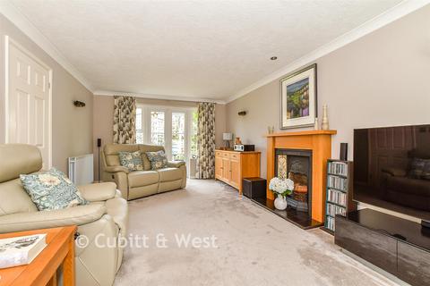 4 bedroom detached house for sale, Shepherds Way, Uckfield TN22